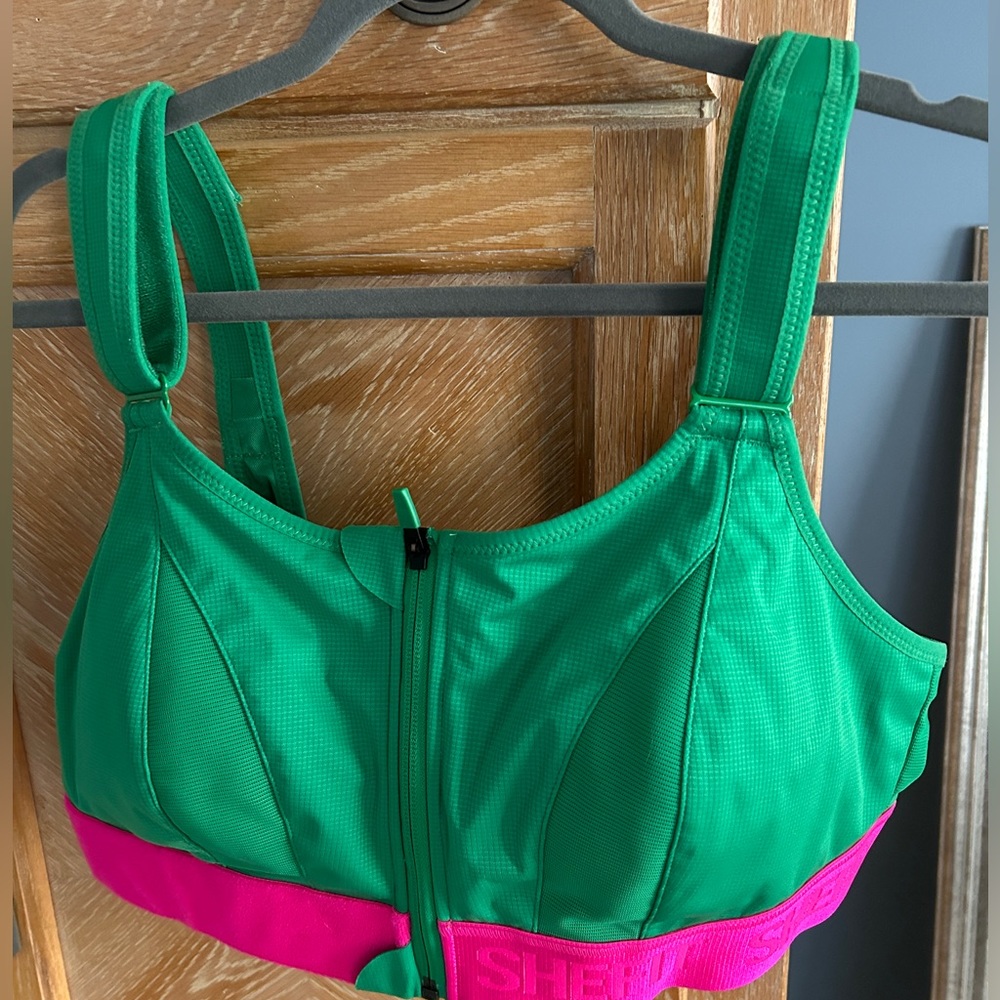 Shefit ultimate sports bra, high impact, 2Luxe